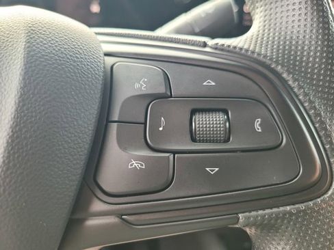 Used 2024 Buick Envista Preferred image 26