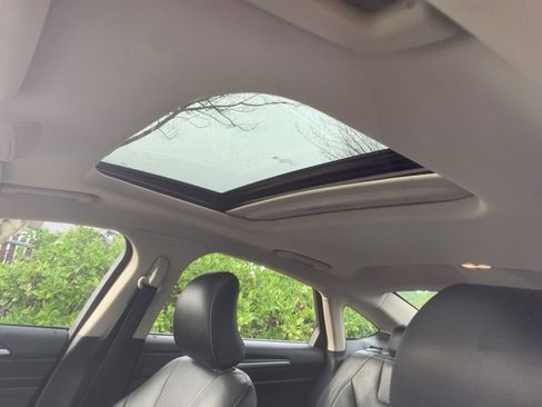 Used 2019 Ford Fusion Titanium image 13