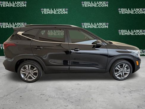 Used 2023 Kia Seltos S FWD image 4