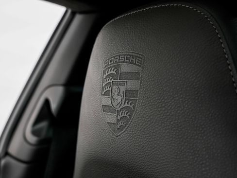 Used 2019 Porsche 911 Carrera S image 19