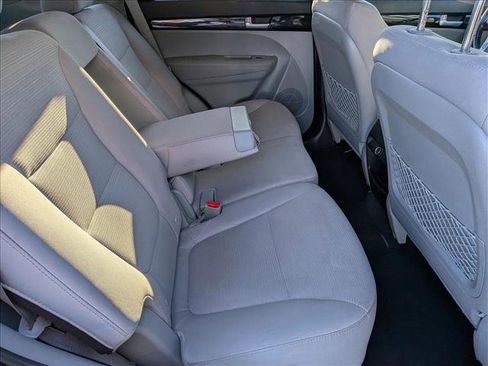 Used 2015 Kia Sorento LX image 18