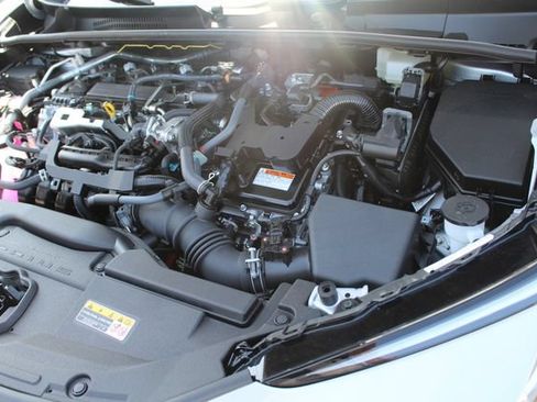 Certified 2026 Toyota Prius XLE FWD image 58