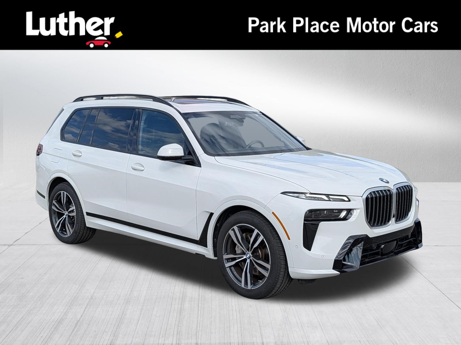 Certified 2026 BMW X7 xDrive40i w/ M Sport Package AWD/4WD image 1