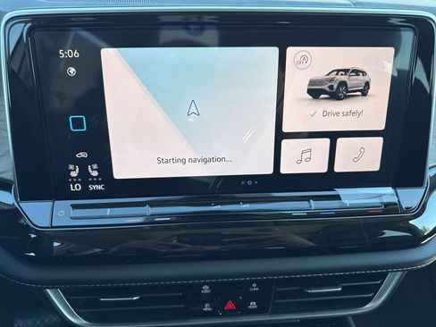 New 2026 Volkswagen Atlas SE image 28