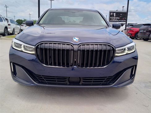 Used 2022 BMW 750i xDrive w/ Executive Package AWD/4WD image 9