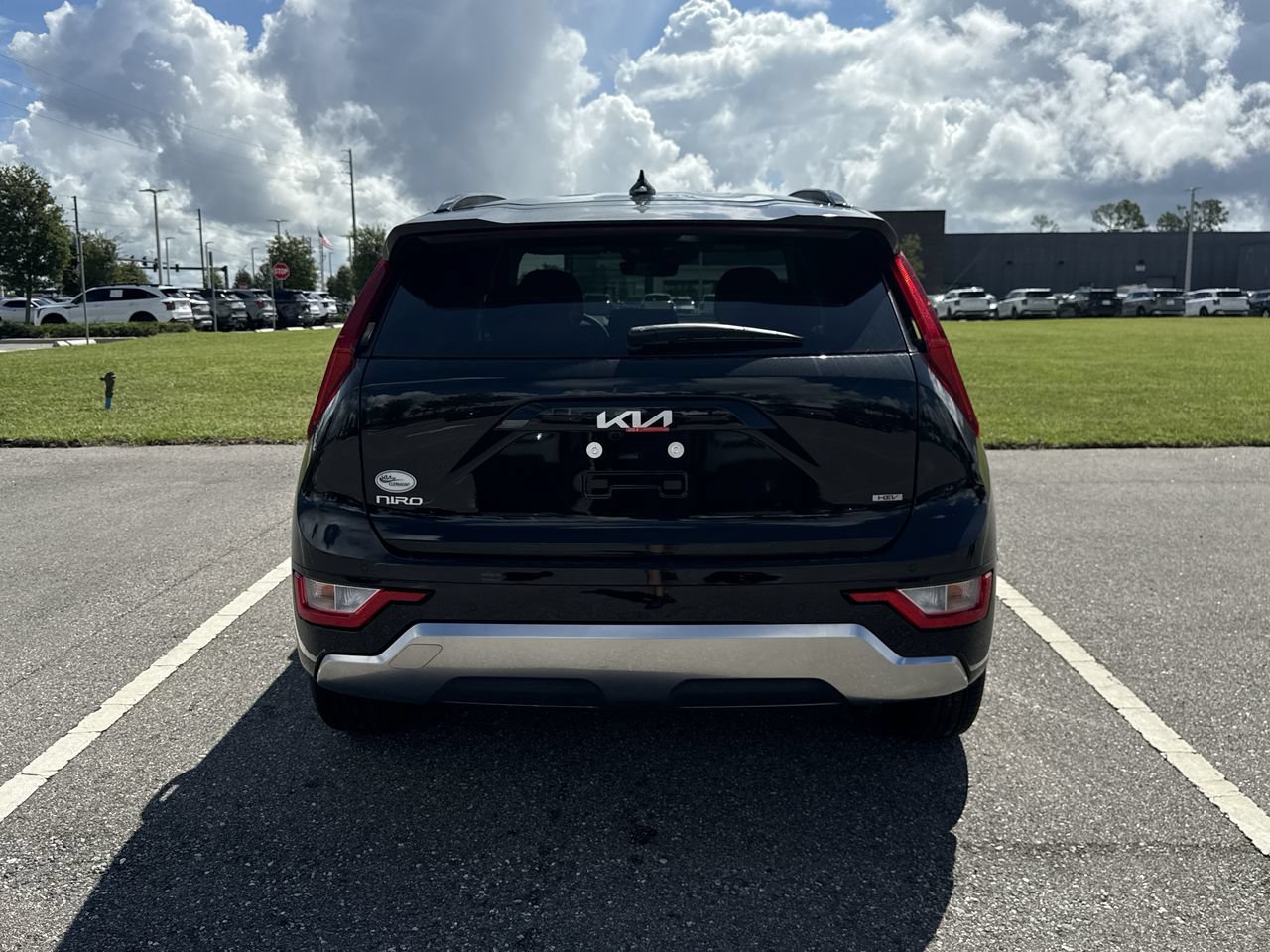New 2026 Kia Niro FWD image 4
