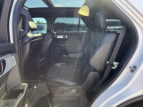 Used 2020 Ford Explorer ST w/ ST Street Pack image 13