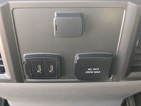 Used 2017 Ford F250 XLT w/ XLT Premium Package image 15