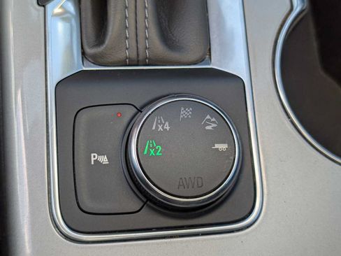 Certified 2019 Chevrolet Blazer LT AWD/4WD image 26