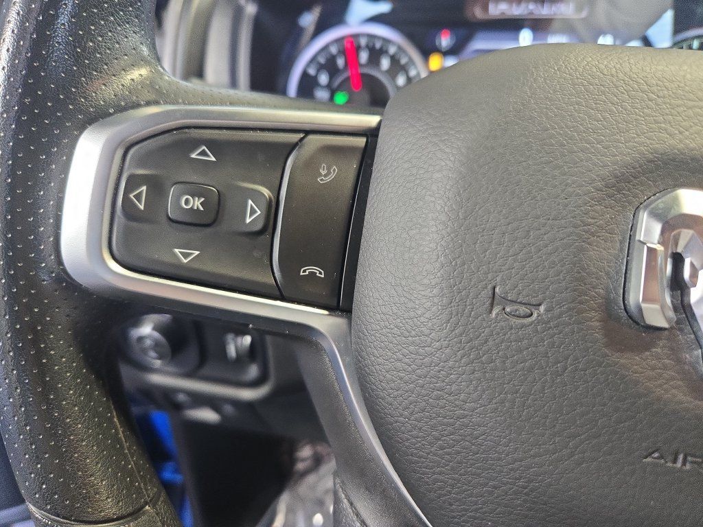 Used 2025 RAM 1500 Warlock AWD/4WD image 20