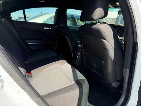 Used 2015 Dodge Charger SE w/ Popular Equipment Group RWD image 10