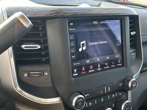 Used 2020 RAM 2500 Laramie image 29