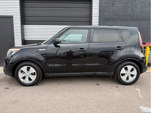 Used 2016 Kia Soul FWD image 7