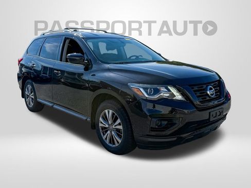Used 2020 Nissan Pathfinder S AWD/4WD image 2