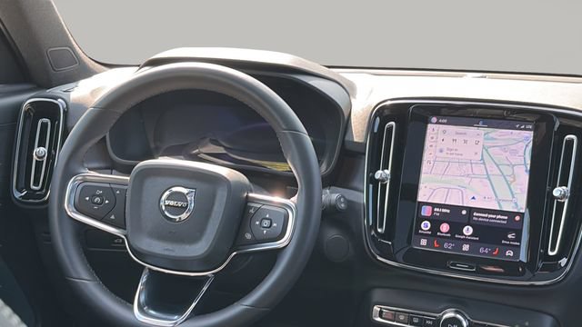 Certified 2023 Volvo XC40 Recharge Plus w/ Protection Package Premier AWD/4WD image 17