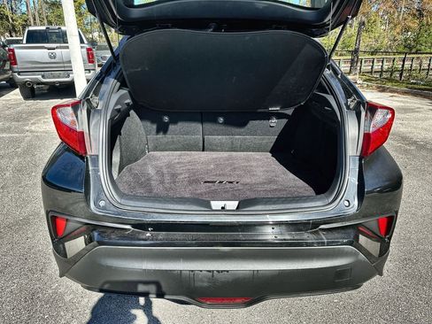 Used 2019 Toyota C-HR Limited image 25