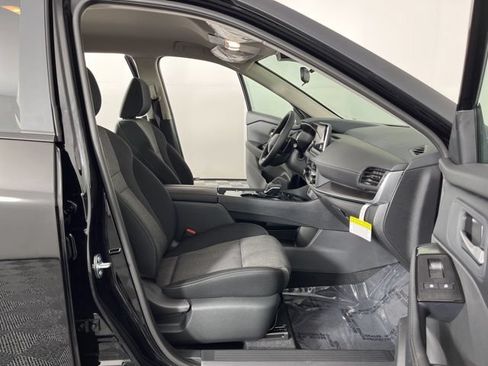 New 2026 Nissan Rogue SV w/ Cold Weather Package FWD image 39