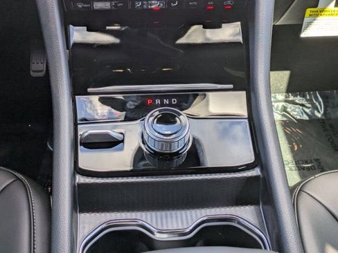 New 2025 Jeep Grand Cherokee Limited w/ Black Appearance Package image 17