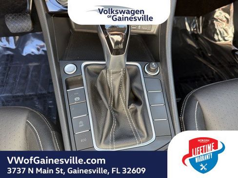 Used 2024 Volkswagen Jetta SE image 25