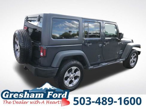 Used 2017 Jeep Wrangler Unlimited Sport w/ Max Tow Package AWD/4WD image 12