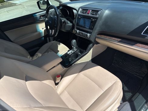 Used 2016 Subaru Outback 2.5i Limited AWD/4WD image 33