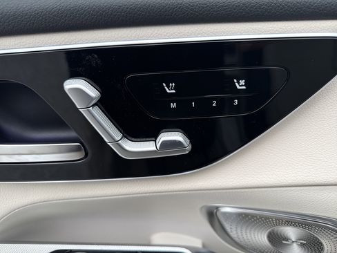 New 2026 Mercedes-Benz GLC 300 image 19