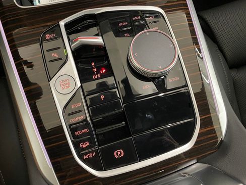 Used 2026 BMW X5 xDrive40i w/ Premium Package image 18