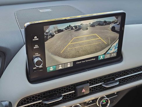 Used 2024 Honda HR-V EX-L image 17