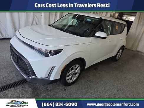 Used 2023 Kia Soul S FWD image 1