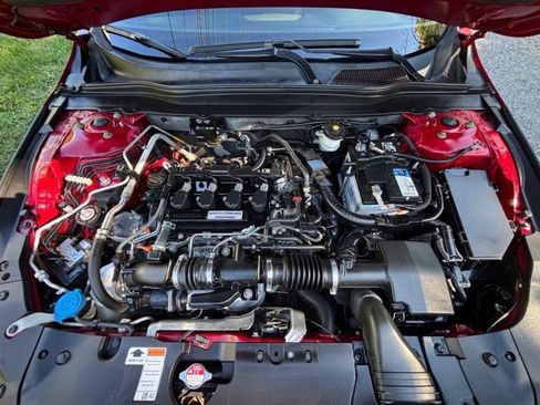Used 2018 Honda Accord Sport image 30