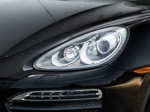Used 2014 Porsche Cayenne S AWD/4WD image 47