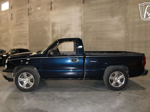Used 2007 Chevrolet Silverado 1500 W/T image 3