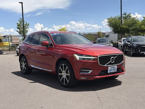 Used 2018 Volvo XC60 T6 Inscription w/ Luxury Seat Package AWD/4WD image 3