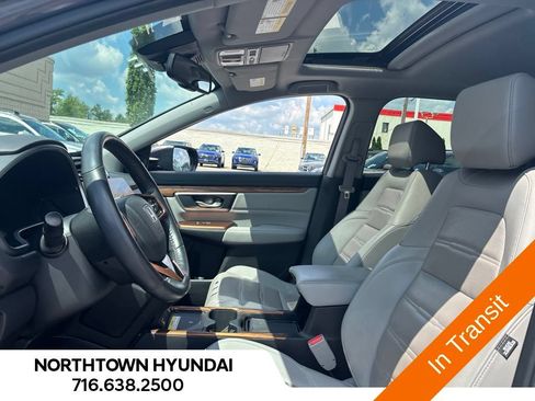 Used 2020 Honda CR-V Touring image 3