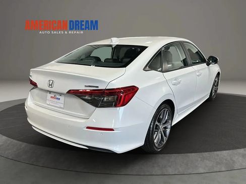 Used 2023 Honda Civic Touring image 5