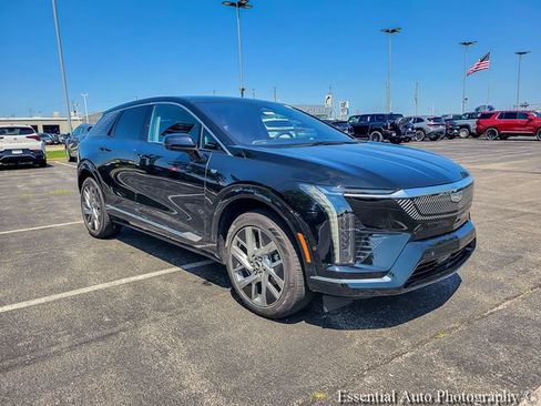 New 2026 Cadillac Optiq Luxury 1 w/ LPO, Floor Liner Package AWD/4WD image 6