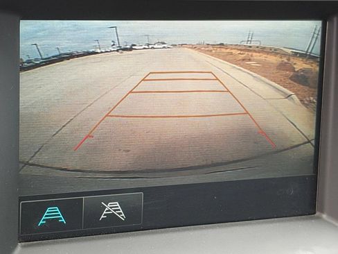 Used 2019 GMC Acadia SLE FWD image 20