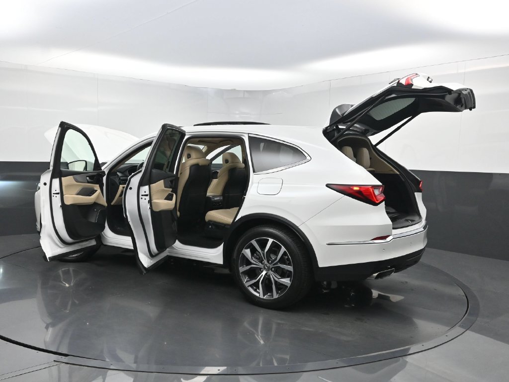 Used 2023 Acura MDX w/ Technology Package FWD image 44