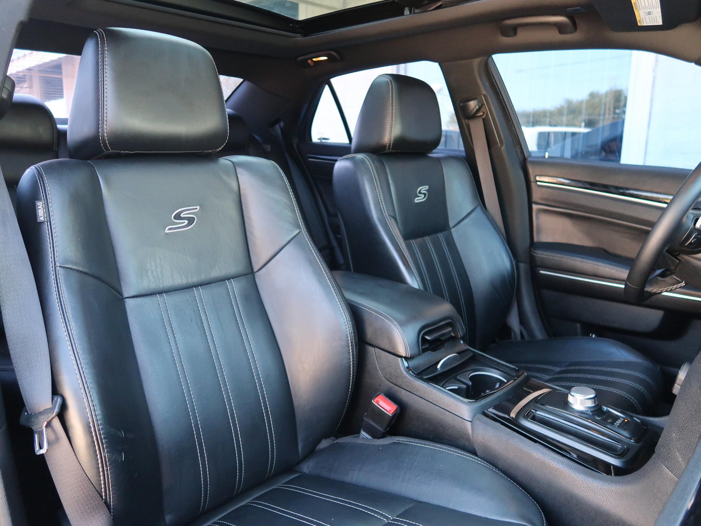 Used 2017 Chrysler 300 S w/ 300S Premium Group AWD/4WD image 13