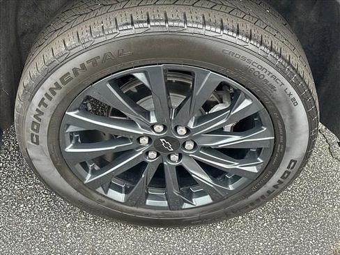 Certified 2023 Chevrolet Traverse RS w/ LPO, Floor Liner Package AWD/4WD image 38