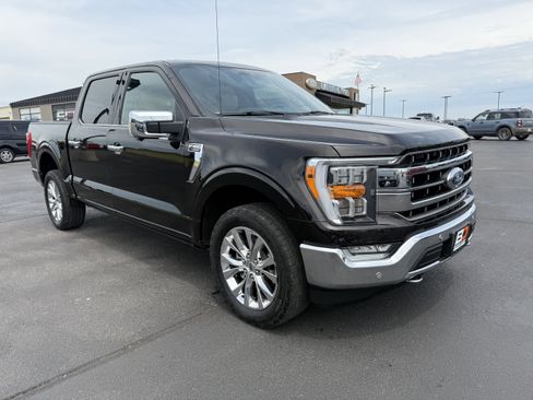Used 2021 Ford F150 Lariat image 2