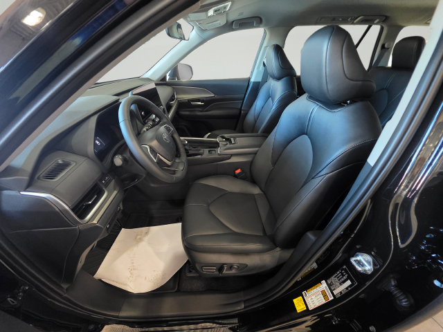 New 2026 Toyota Grand Highlander AWD image 12