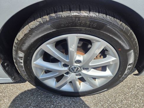 Used 2012 Volkswagen Jetta SE FWD image 39