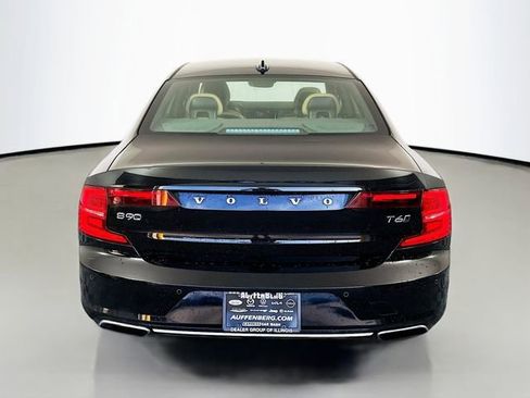 Used 2017 Volvo S90 T6 Momentum w/ Vision Package image 6