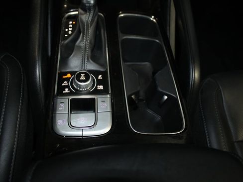 Used 2021 Kia Telluride LX AWD/4WD image 30