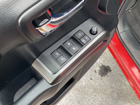 Certified 2022 Toyota Tacoma TRD Sport image 10