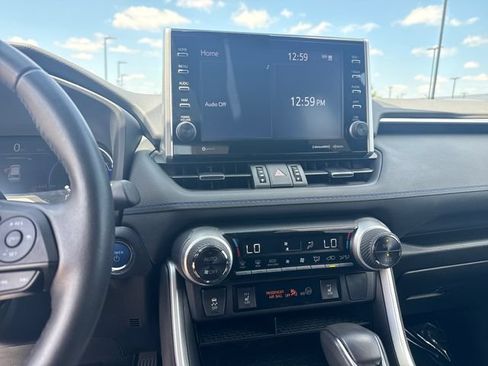 Used 2022 Toyota RAV4 XSE w/ XSE Grade Weather Package AWD/4WD image 18