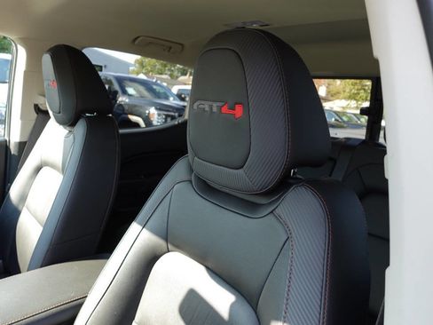 Used 2022 GMC Canyon AT4 image 18