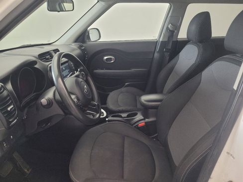 Used 2019 Kia Soul + FWD image 17