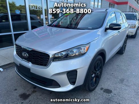 Used 2019 Kia Sorento S FWD image 1